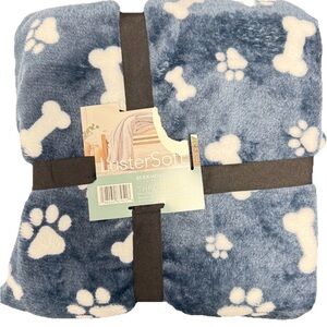 NWT Berkshire LusterSoft Throw Blanket Blue Dogs Paw Print 50”x70” Dog Bone